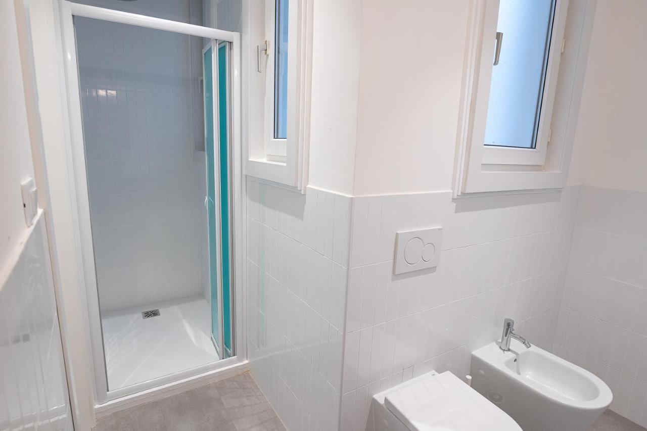 700MstazionecentraleAmpio Trilocale Con 2Balconi Triest Exterior foto